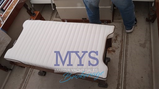 BOSTON WHALER 22' OUTRAGE (9)