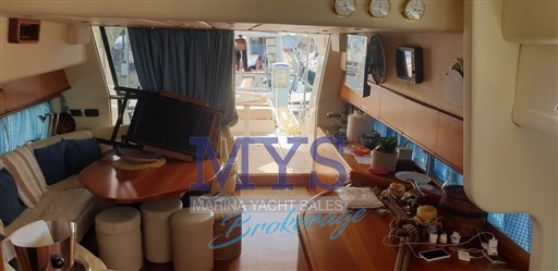 CONAM 60' WIDE BODY 2004 (80)