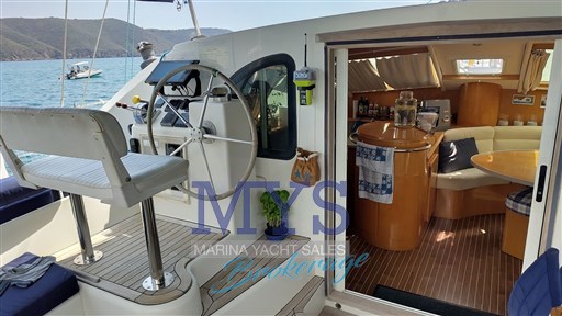 Privelege pilot seat