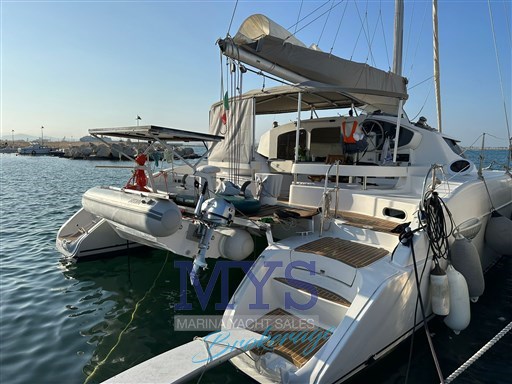 Fountaine Pajot Lavezzi 40