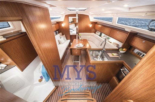 BAVARIA 34 CRUISER (9)