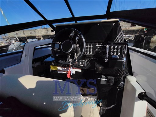 Virtue Yachts V10 Top