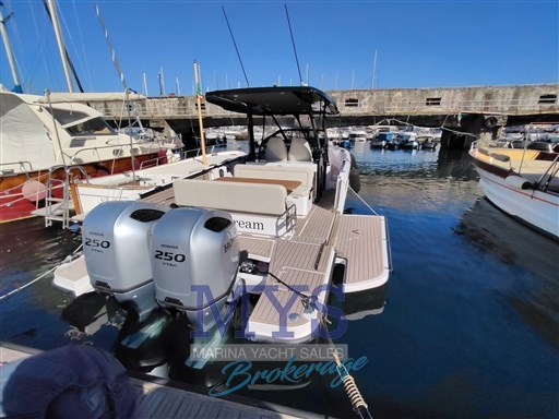 Virtue Yachts V10 Top