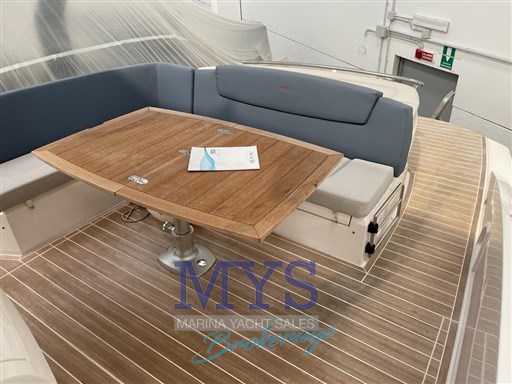 Sessa Marine Key Largo 34 EFB Ttop (22)