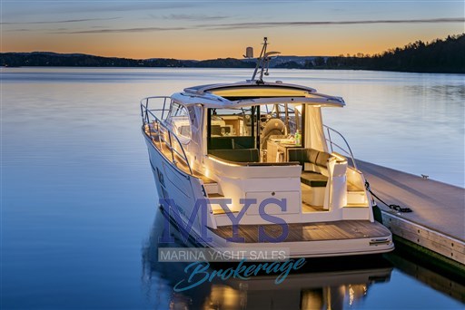 Marex 330 (2)