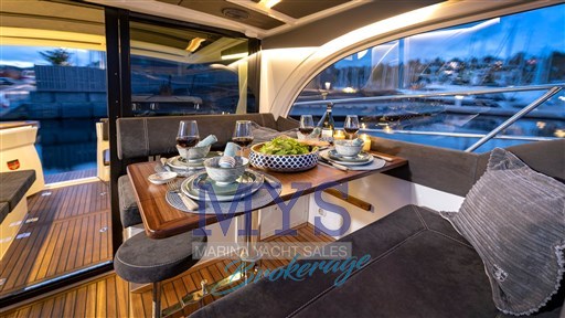 Marex 330 (23)