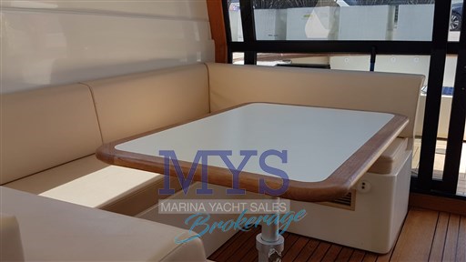 DI DONNA serapo 42 cabin ht (3)