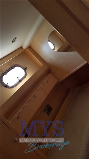 DI DONNA serapo 42 cabin ht (13)