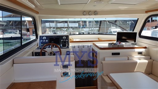 DI DONNA serapo 42 cabin ht (8)