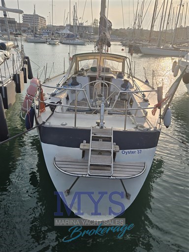 OYSTER 37 (13)