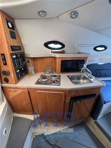 CUCINA Regal marine Commodore 2665 (9)