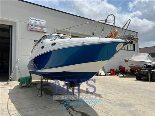 Regal Marine Commodore 2665