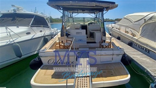 Cayman 38
