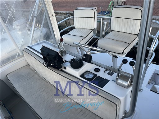 Luhrs 32 Fly (12)