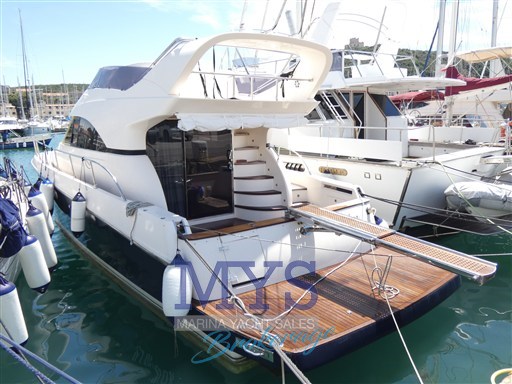 Cantieri Navali Del Tirreno Cayman 40