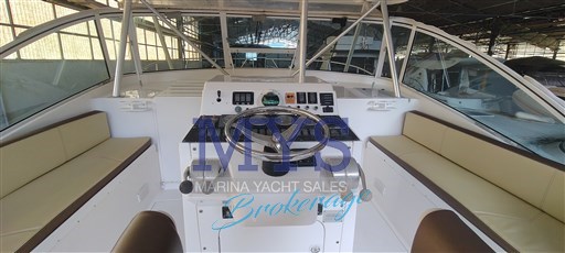 Luhrs 40 open