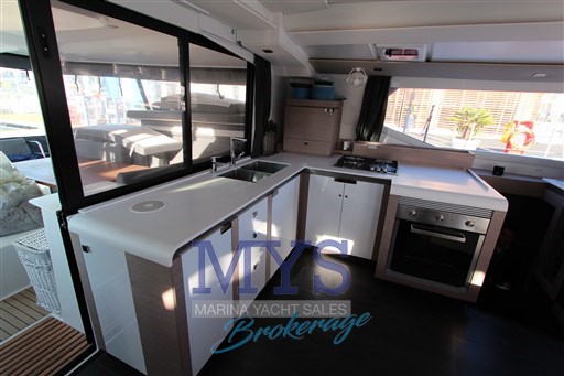 FOUNTAINE PAJOT 47 TANNA (142)
