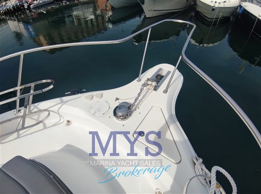 Sea Ray Sundancer 480 dettaglio prua
