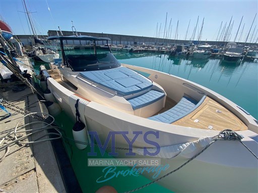 CAYMAN YACHT 400 WA (20)