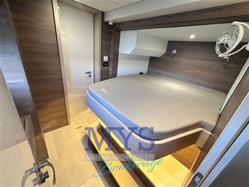 AVENTURA 56 MY (15)