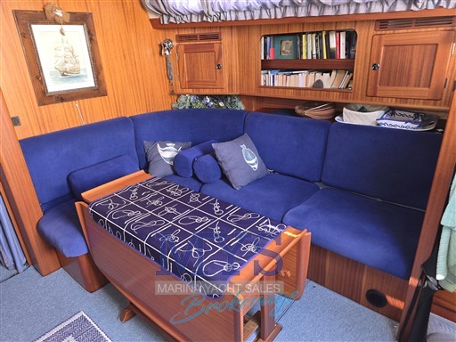 HALLBERG RASSY 48 (21)