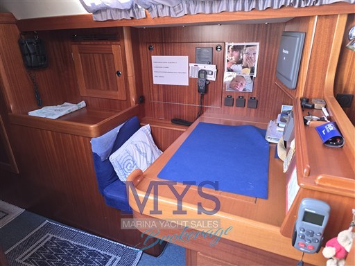 HALLBERG RASSY 48 (19)