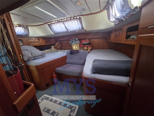 HALLBERG RASSY 48 (4)