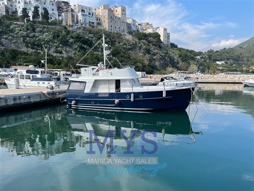 Beneteau Swift Trawler 42