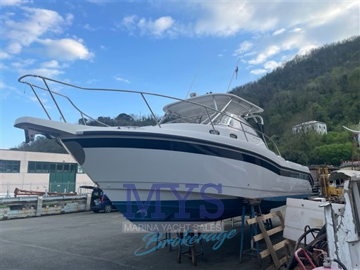 Boston Whaler 305 Conquest (4)