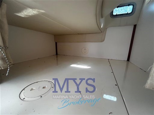 Boston Whaler 305 Conquest (21)