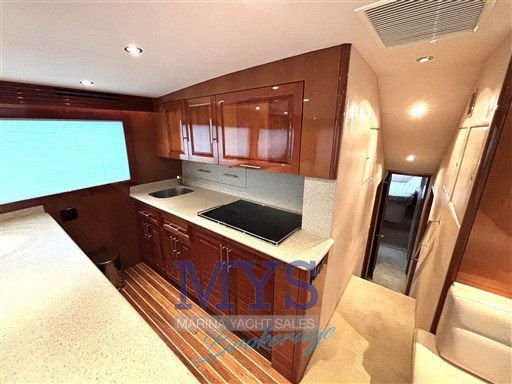 HATTERAS 54 (5)