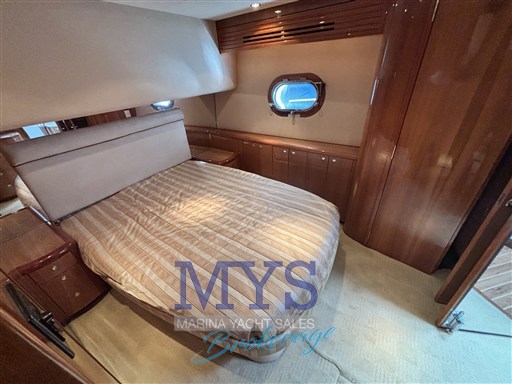 HATTERAS 54 (11)