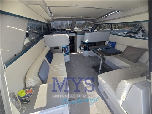 FERRETTI 40 ROADSTAR (12)