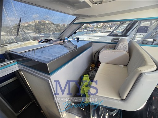 FERRETTI 40 ROADSTAR (9)
