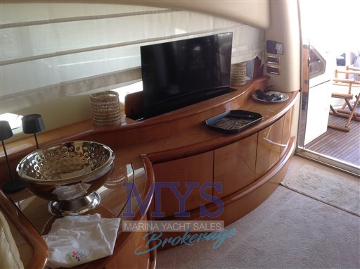 AZIMUT 62 (5)