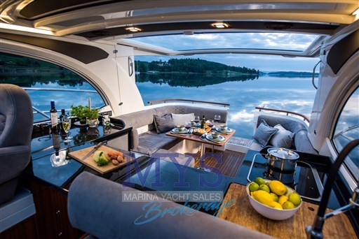 Marex 360 Cabriolet Cruiser (10)