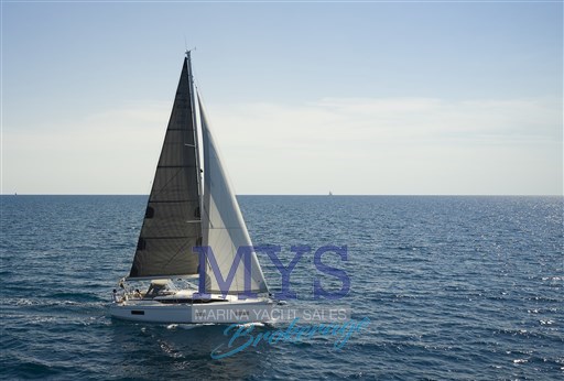 BAVARIA C38 (13)