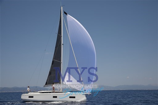 BAVARIA C38 (14)