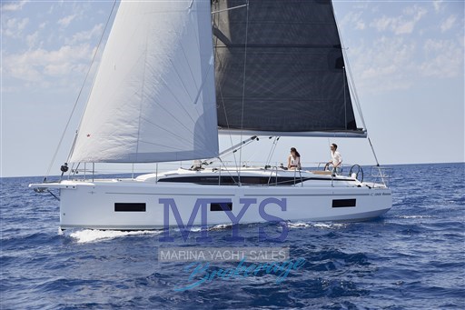 BAVARIA C38 (11)