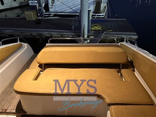Manò marine 24 50 cabin (59)