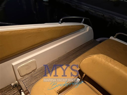 Manò marine 24 50 cabin (58)