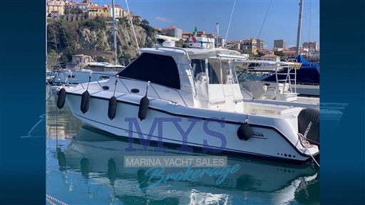 Boston Whaler 345 Conquest (2)