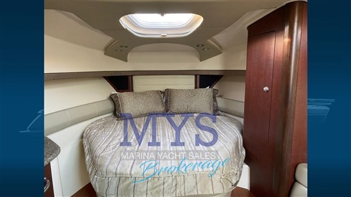 Boston Whaler 345 Conquest (20)