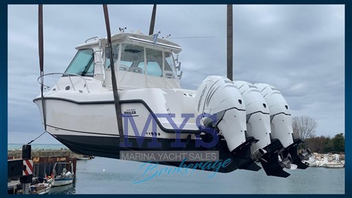 Boston Whaler 345 Conquest (18)