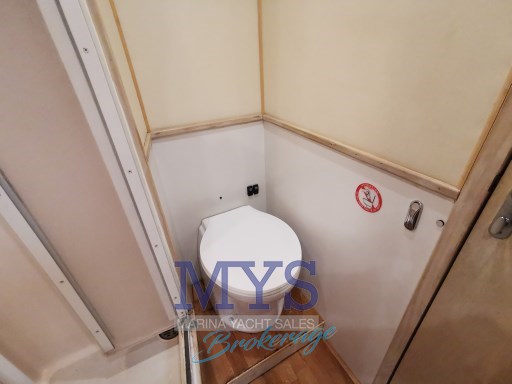 Blackfin 38 bagno.jpg