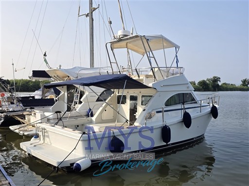 Cayman 30 Fly