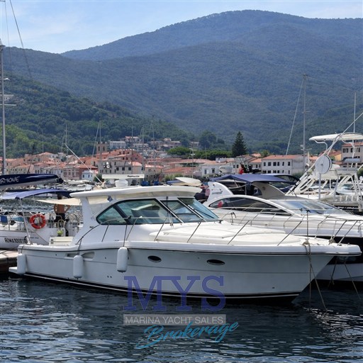 TIARA 3600 OPEN 2