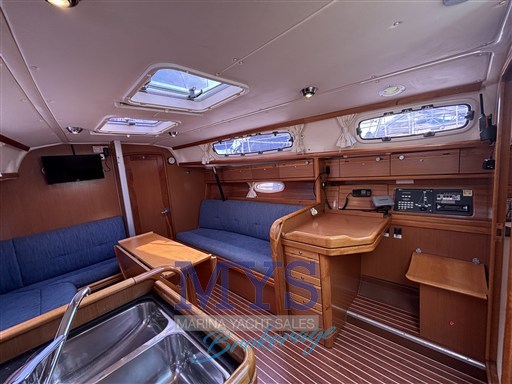 BAVARIA 34' CRUISER (14)