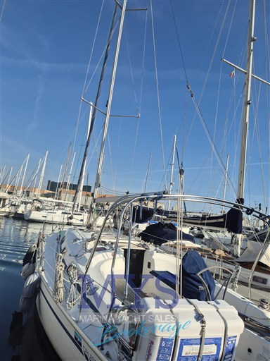 BAVARIA 34' CRUISER (19)