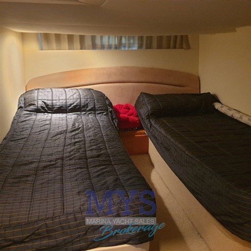 Princess V 42' (12)